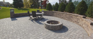Colonial Pavers have smooth/dimpled tops, irregular edges and small auto-spacers. These popular pavers look like decades-worn cobbles and are popular for patios, paths, pool decks and vehicular applications.